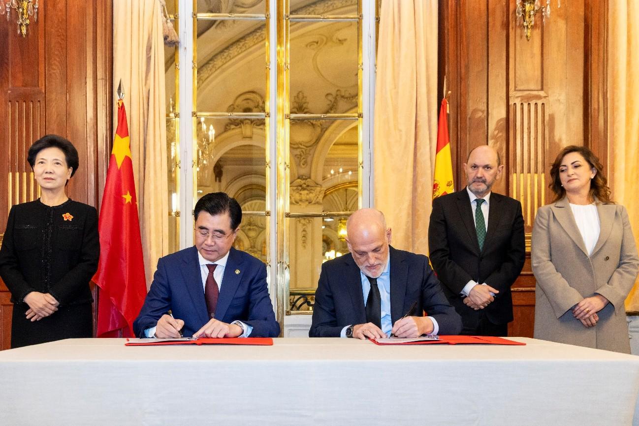 博鱼电竞首页-西甲联盟与中国足协签署战略合作协议，重点聚焦三大方向