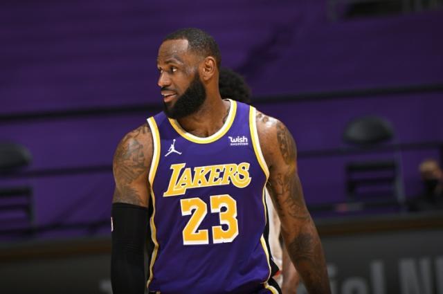 博鱼电竞平台-皇帝归来状态中规中矩 守住第五已成湖人最大任务