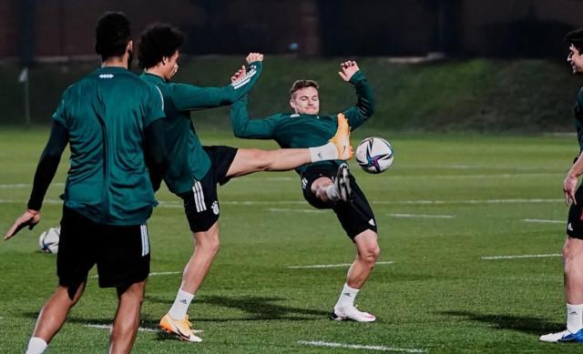 折腾之旅与热身赛过后，拜仁还差一场登基“六冠王”