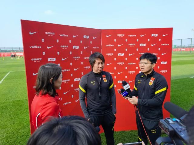 博鱼电竞首页-李铁：阿兰或在集训末期报到 世预赛需要30-33人