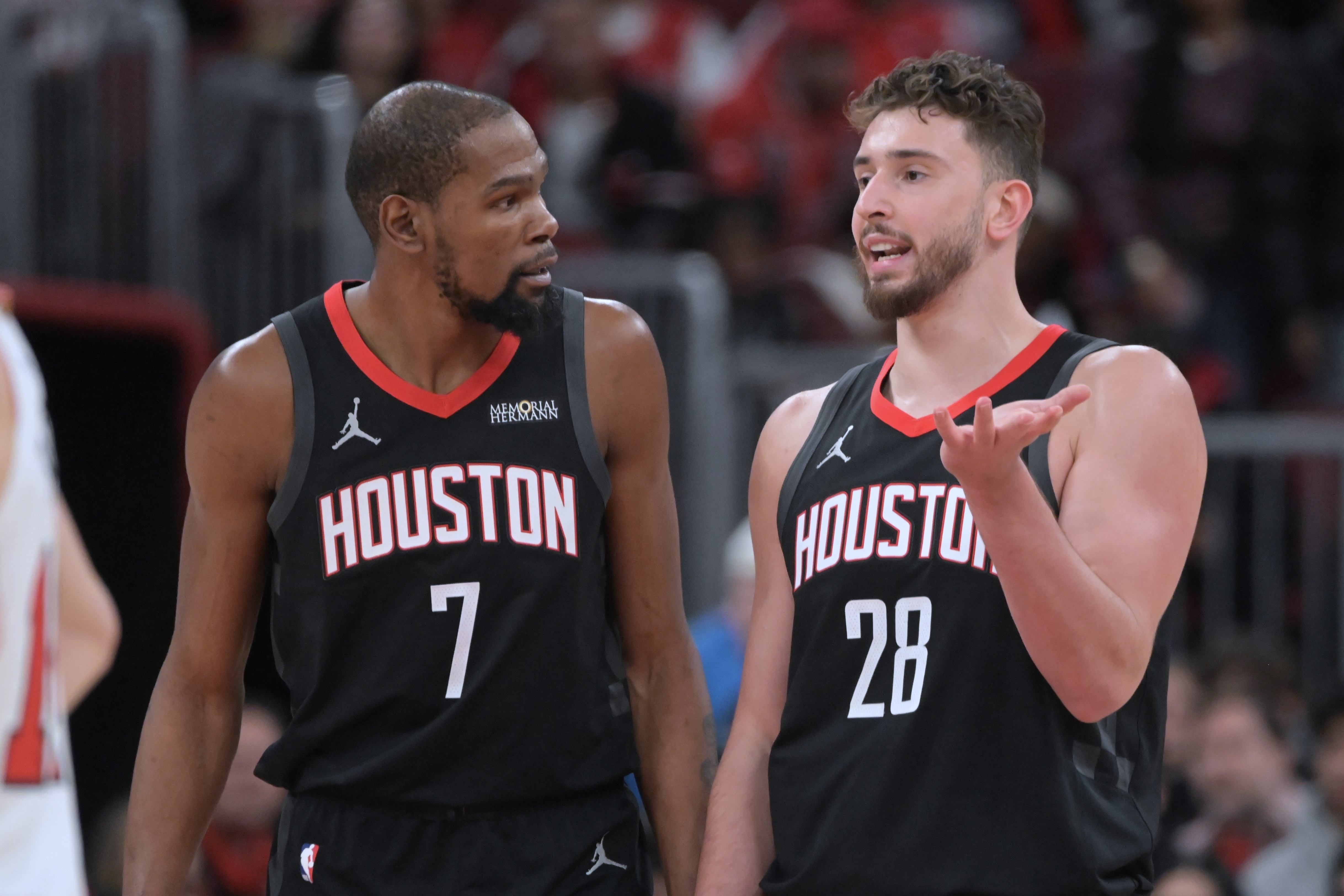 博鱼电竞APP-杜兰特：申京是我们第四节的能量源泉 这是我们赢球的原因